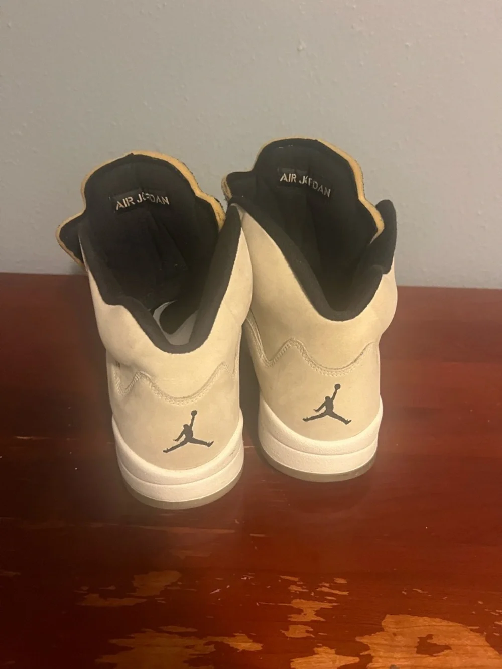 Jordan High-Top Sneakers in Cream and Black Accents Air Jordan 5 Sail SE